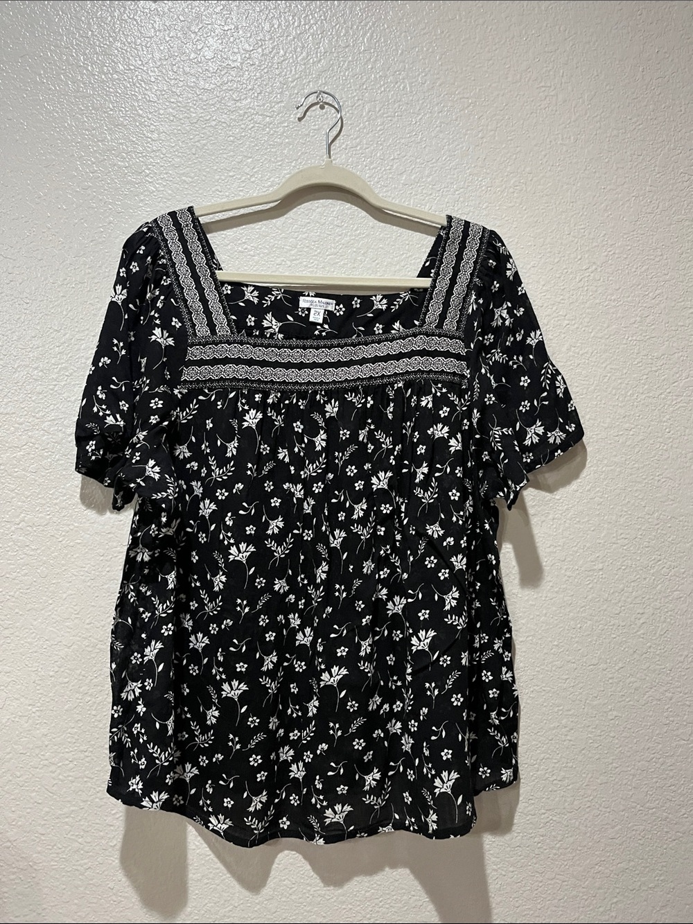 Rebecca Malone Black White Floral Square-Neck Blouse Sz 2X  Boho TC0110